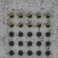 50-µm-Löcher mit RG